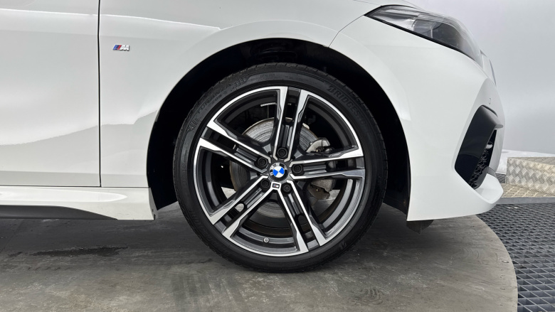 BMW 2 Series 218i [136] M Sport 4dr Petrol Saloon